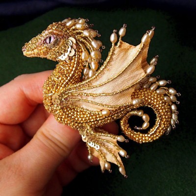 Master-of-Embroidery-Alyona-Lytvin-Creates-Amazing-Dragons-That-You-Will-Definitely-Want-to-Tame-58777d5ed6168__700.jpg