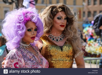 drag-queens-posing-for-cameras-before-helsinki-pride-parade-in-helsinki-finland-TTGGHH.jpg