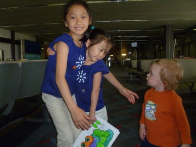 Ozhiday samolet v NY.JPG