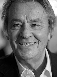 200px-Alain_Delon.jpg