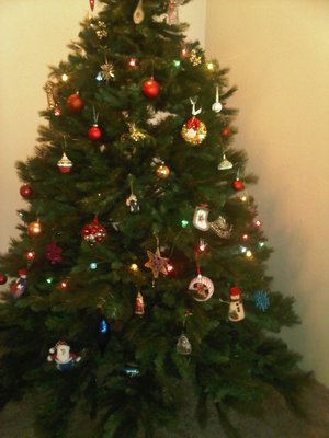 thriftcristmastree.jpg