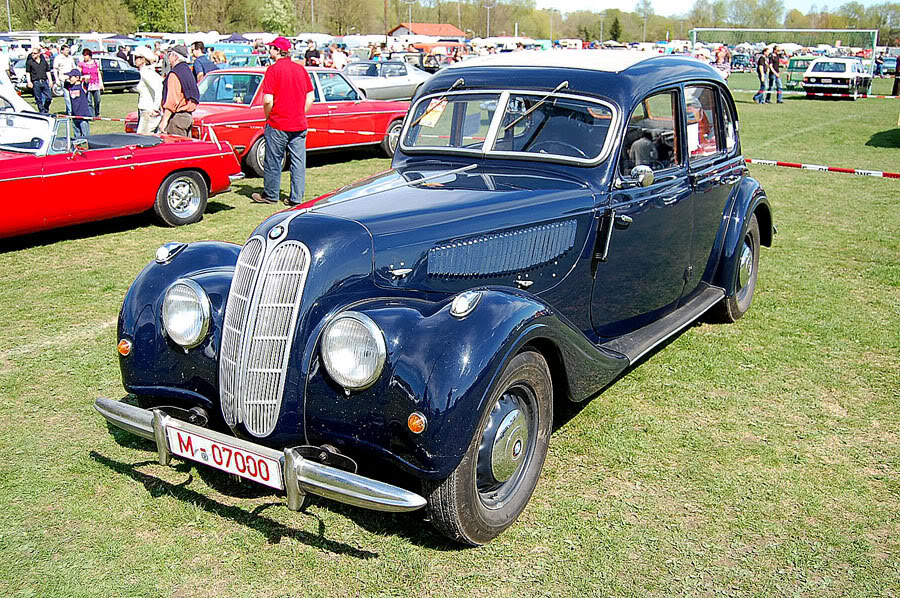 BMW1930s_01.jpg