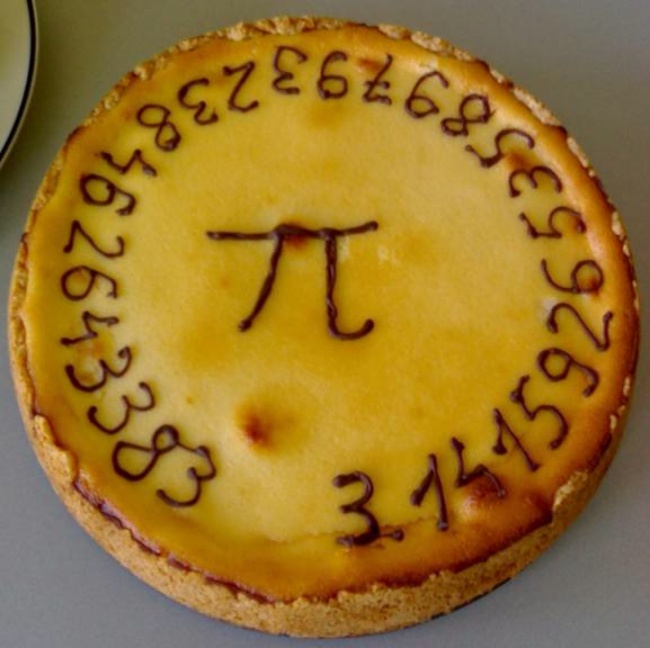 2306260-R3L8T8D-650-Pi_pie2.jpg