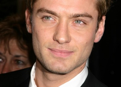 loffit-jude-law-actor-02.jpg