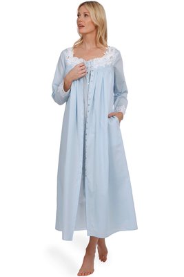 Lace nightgown.jpg