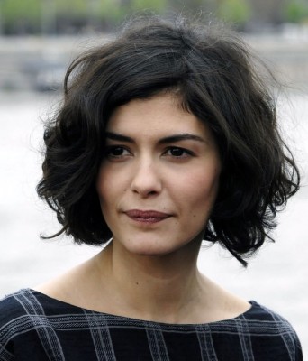 f5fb542abb0f2da85f0bd4a963d90e7a--hairstyles-with-fringes-short-wavy-hairstyles.jpg